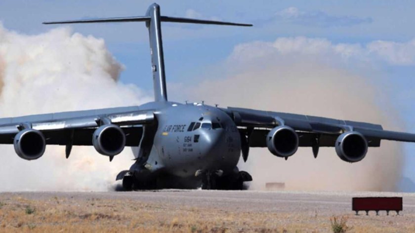 Самолет c-17 Globemaster III