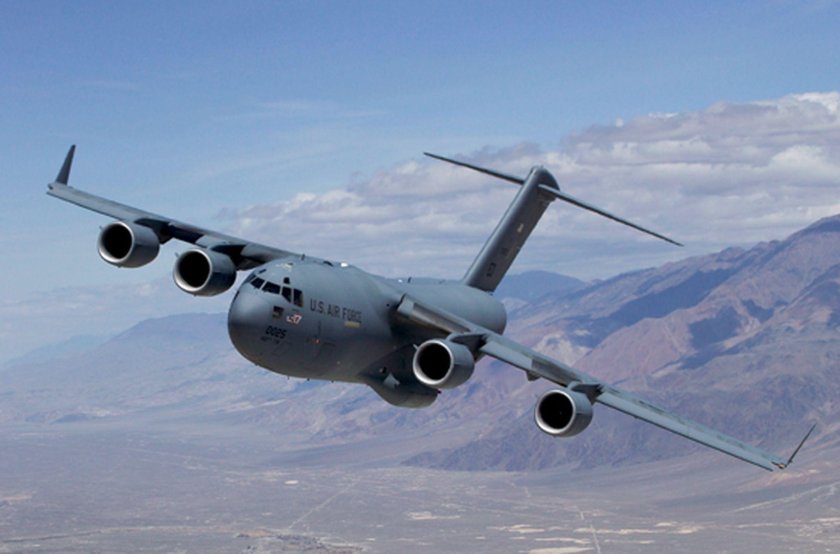 Самолет c-17 Globemaster III
