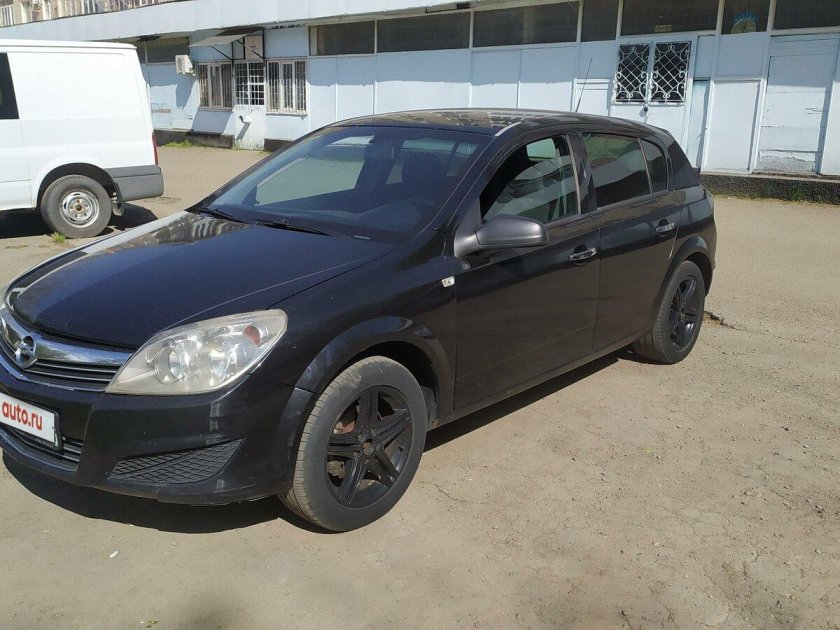 Опель Астра h седан черный