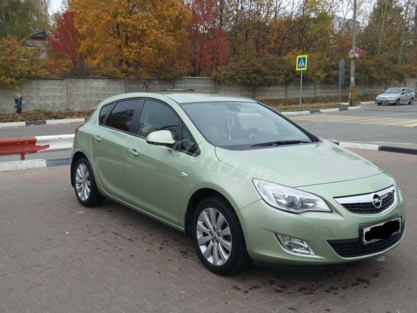Opel Astra j 2011