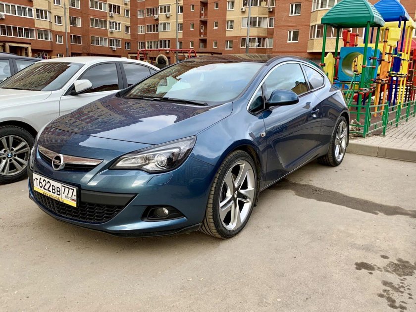 Opel Astra j GTC