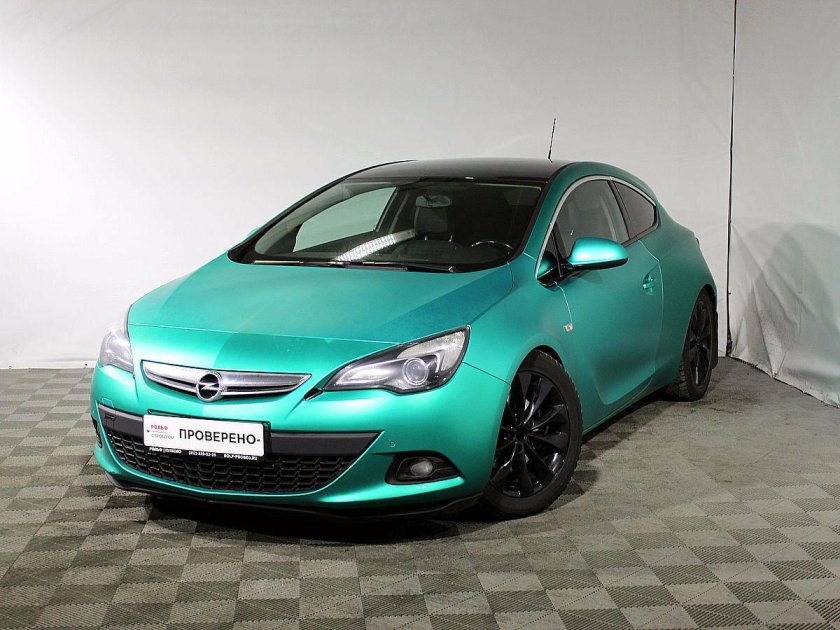 Opel Astra j GTC зеленая
