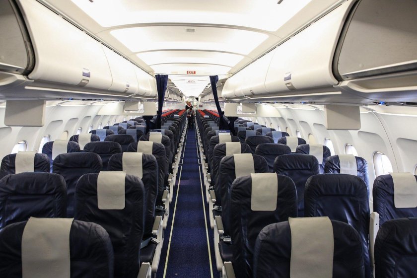 Салон самолета Airbus a320