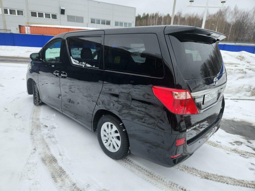 Тойота альфард 8 местный