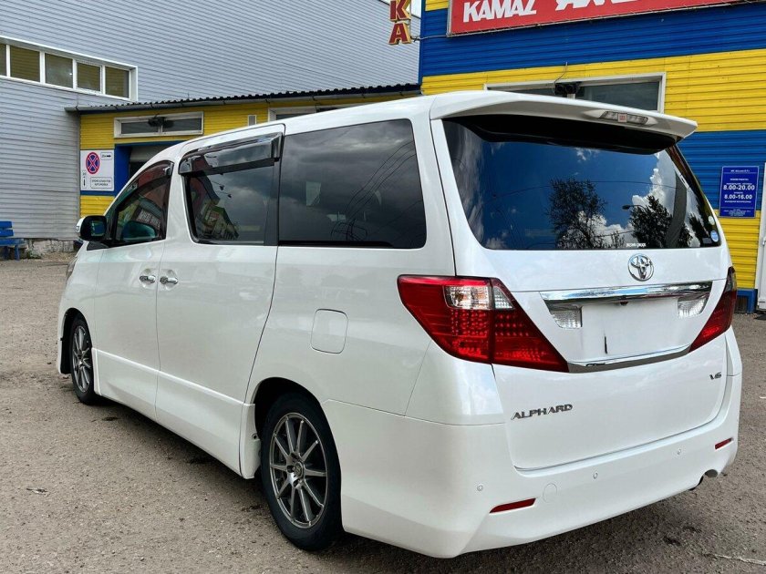 Тойота альфард 2011