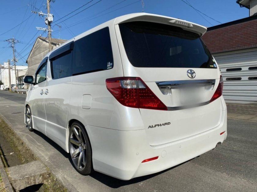 Тойота альфард 20