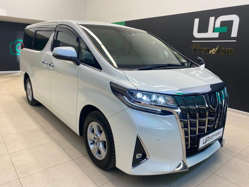 Тойота альфард 2018