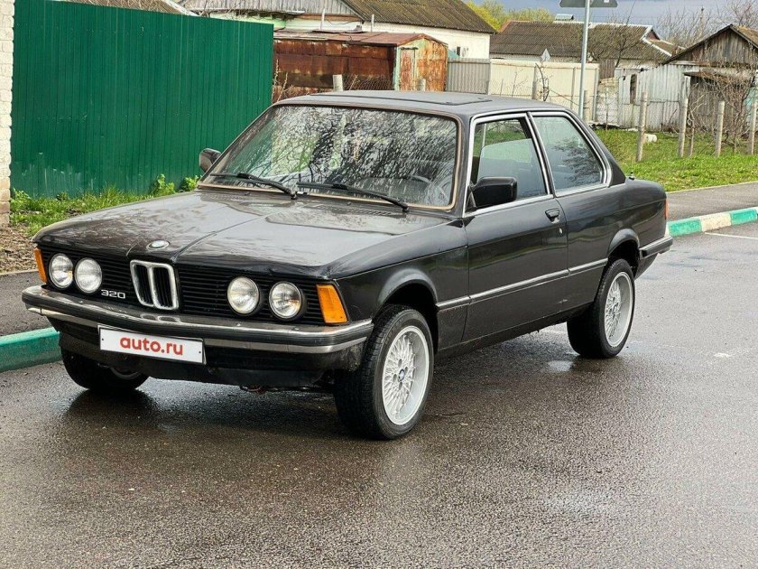 БМВ 1982 года