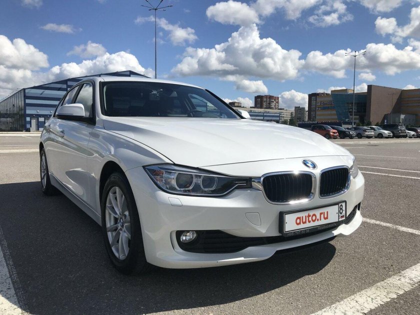 BMW 328 2015