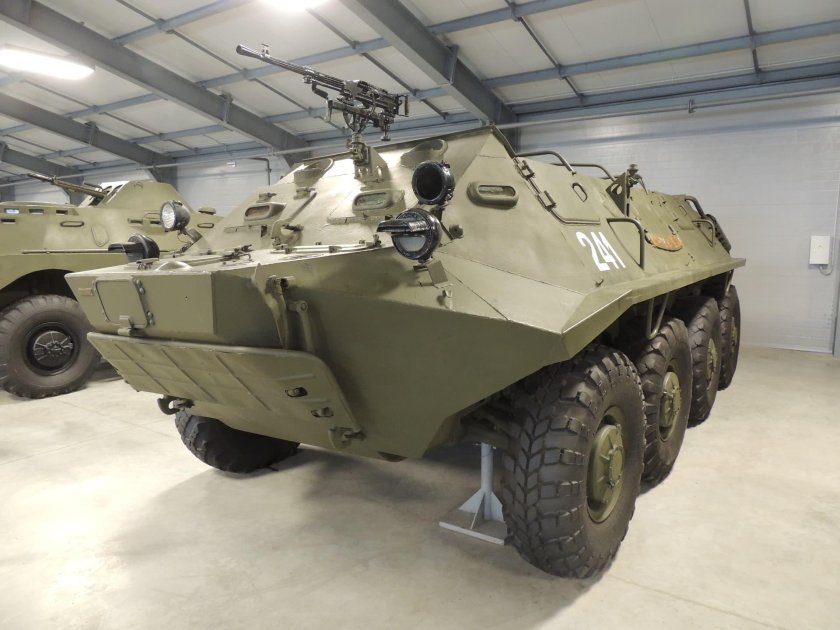 Бронетранспортер бтр 80