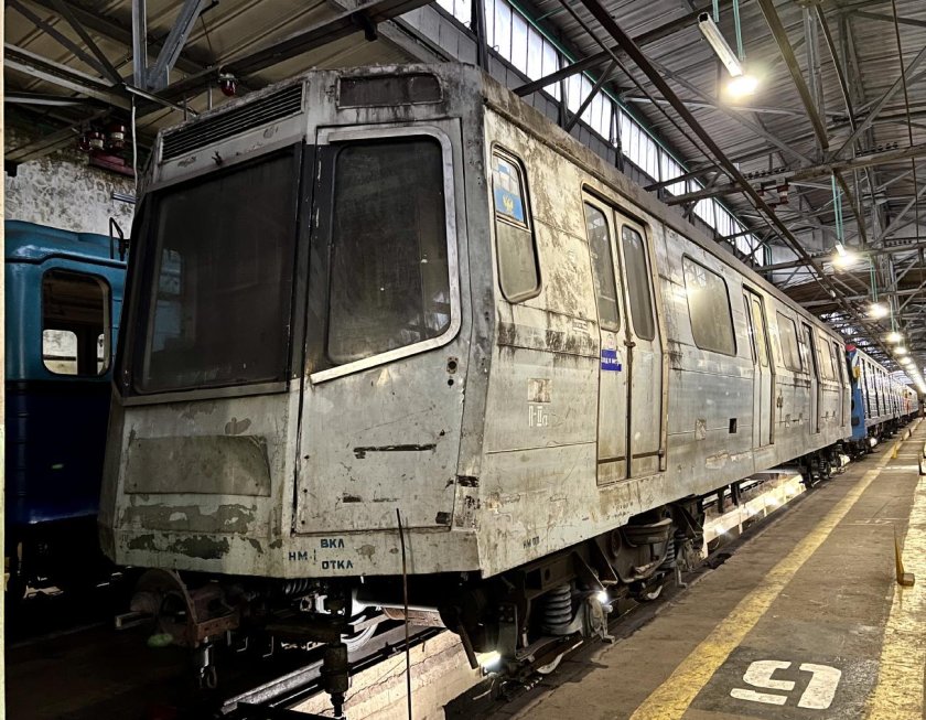 Метровагон 81-715