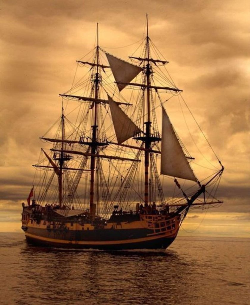 Старинные корабли