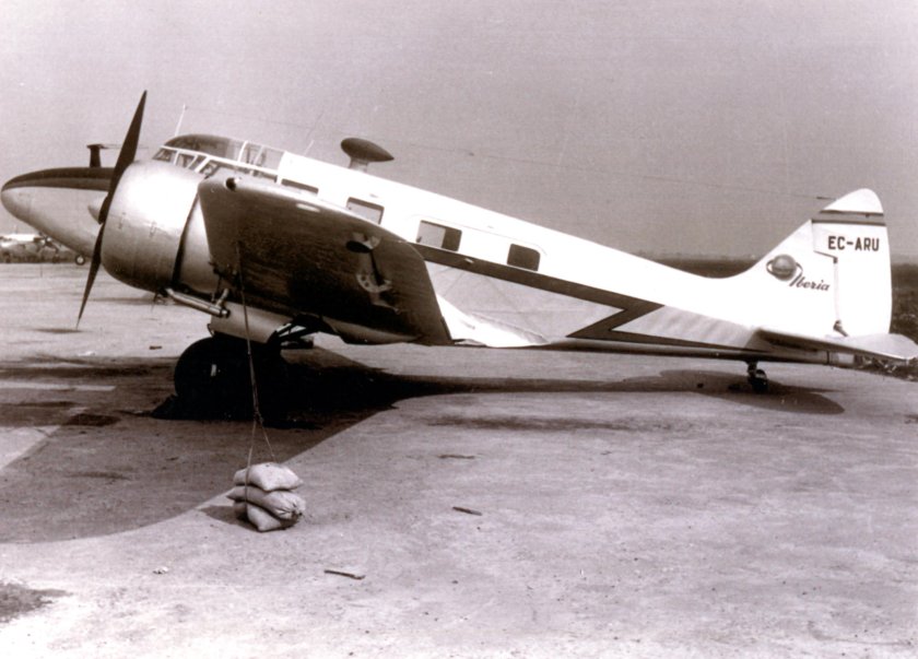 Паровой самолет Airspeed 2000