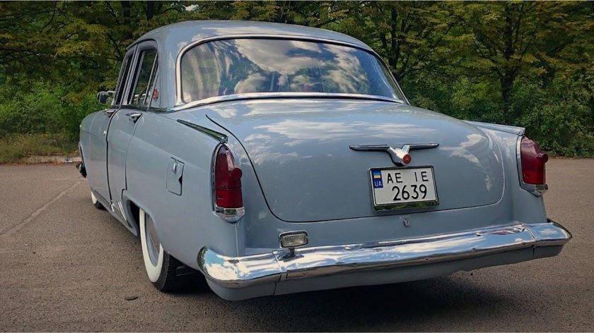 Двухцветная Волга 21