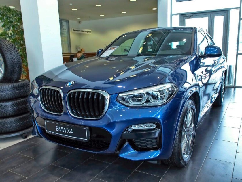 BMW x4 Blue