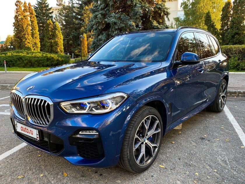 BMW x3 синий Фитоник на черных дисках