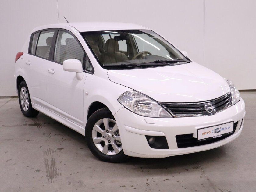 Nissan Tiida 2011