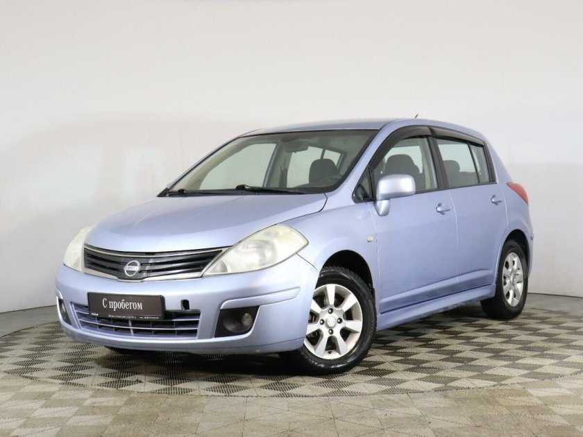 Nissan Tiida 2011
