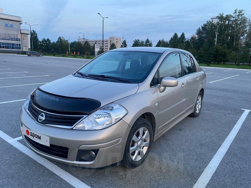 Ниссан Тиида автомат