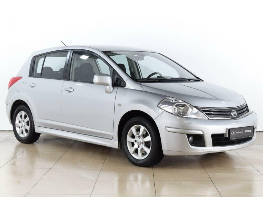 Nissan Tiida 2011
