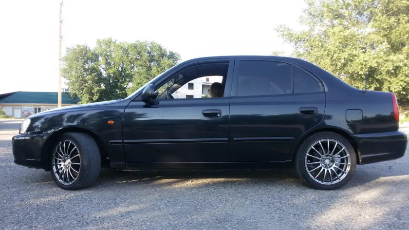 Хендай акцент r 15