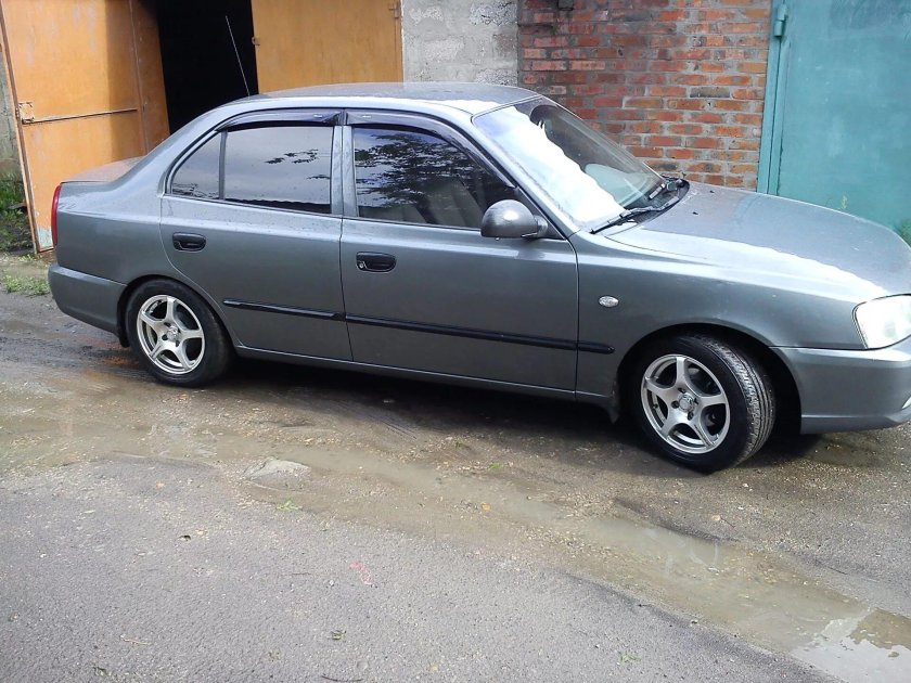 185/60 R14 Hyundai Accent