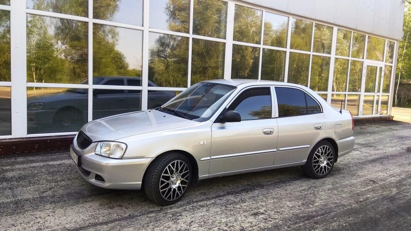 Hyundai Accent r16