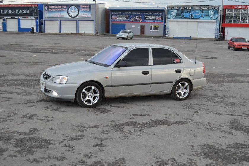Хендай акцент r 15
