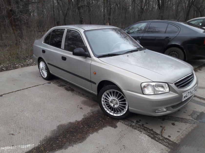 Hyundai Accent r16