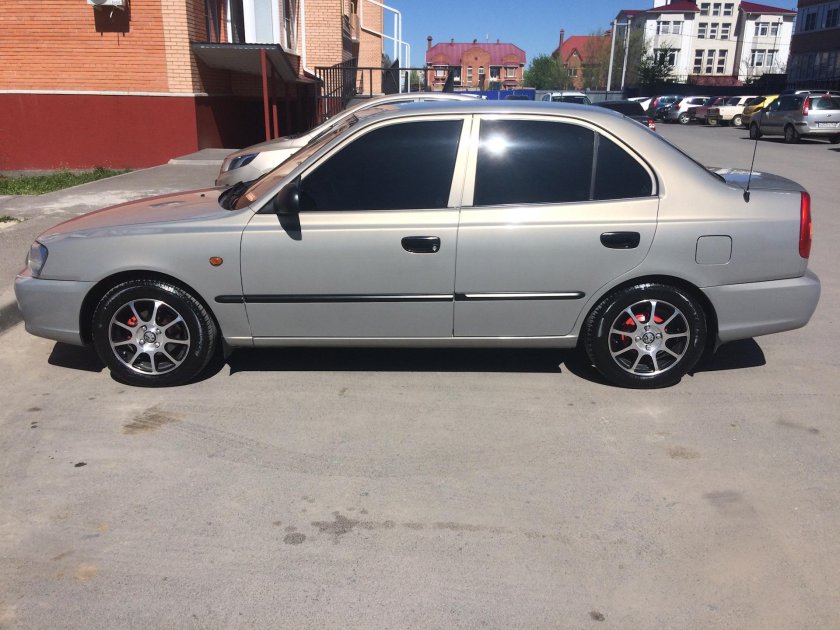 Hyundai Accent 2 14 колеса