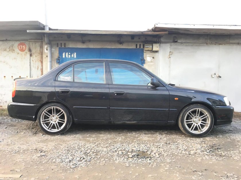 Хендай акцент r 15