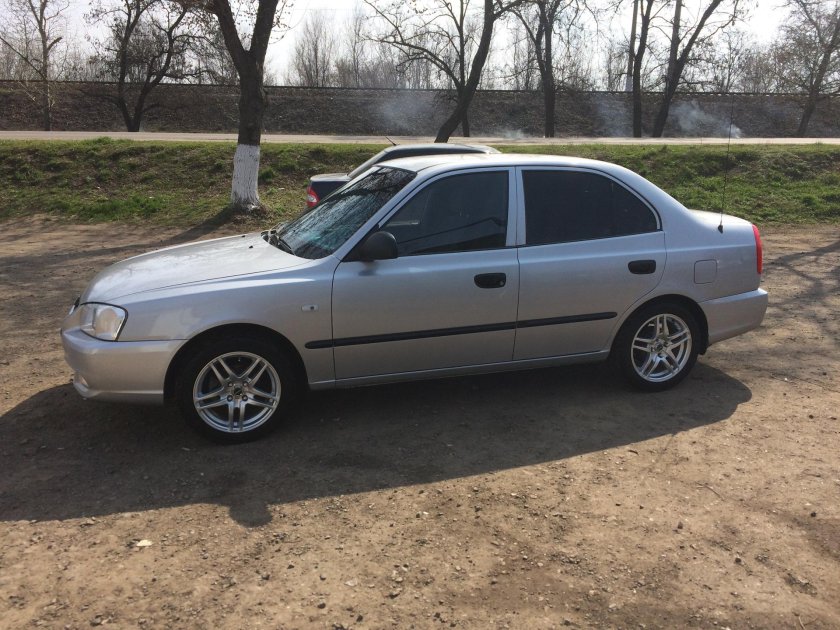 Хендай акцент r 15