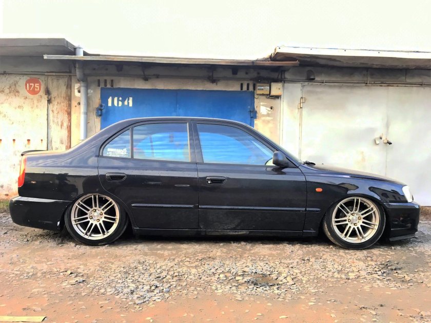 Hyundai Accent r17