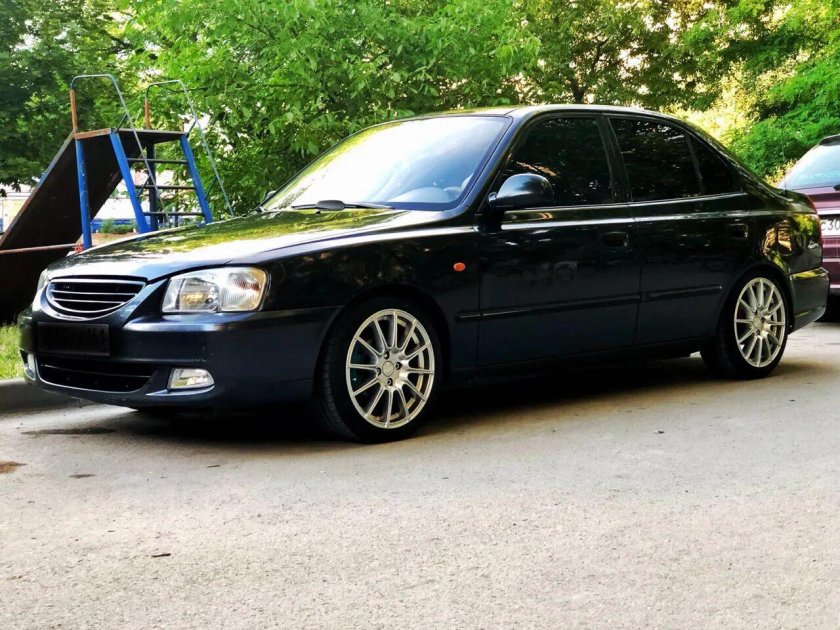 Hyundai Accent r16