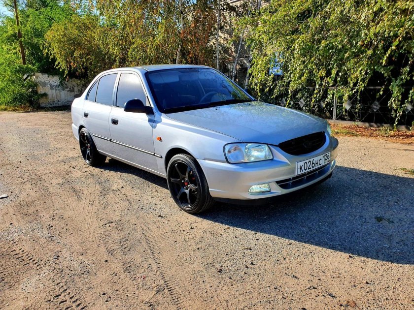Hyundai Accent r17