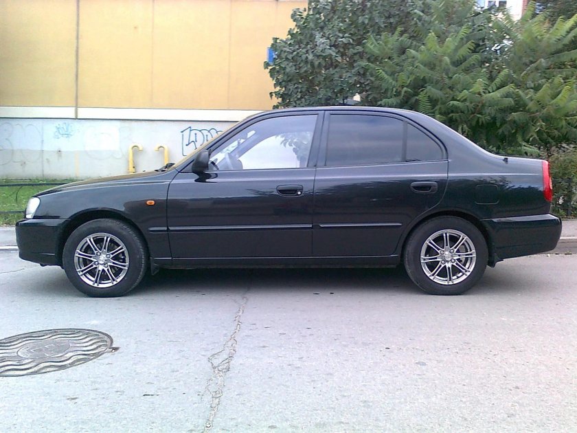 Hyundai Accent диски r14