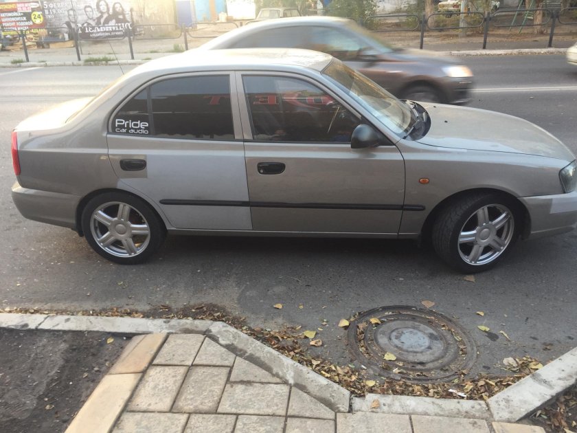 Хендай акцент r 15