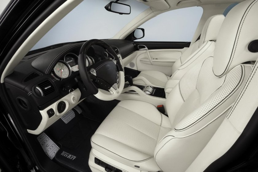 Порше Кайен белый салон