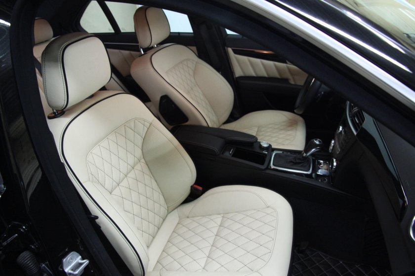 Салон Бентли алькантара