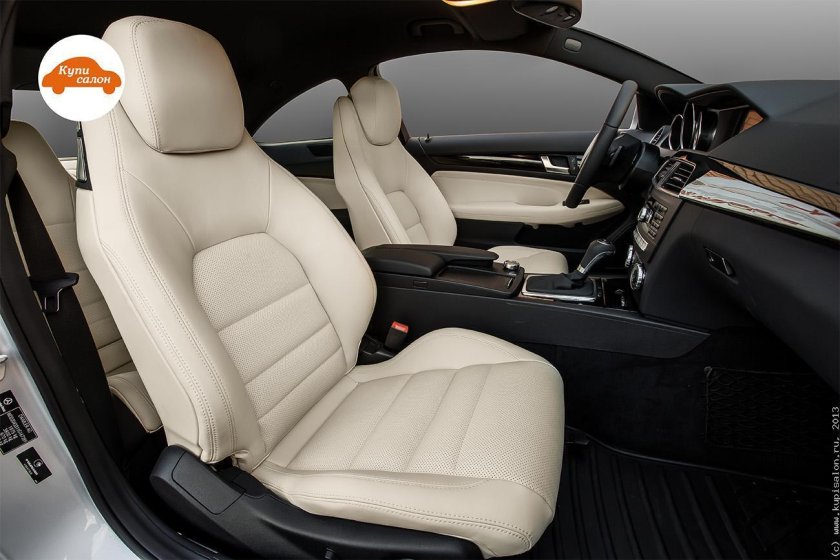 Мерседес-Бенц белый кожаный салон