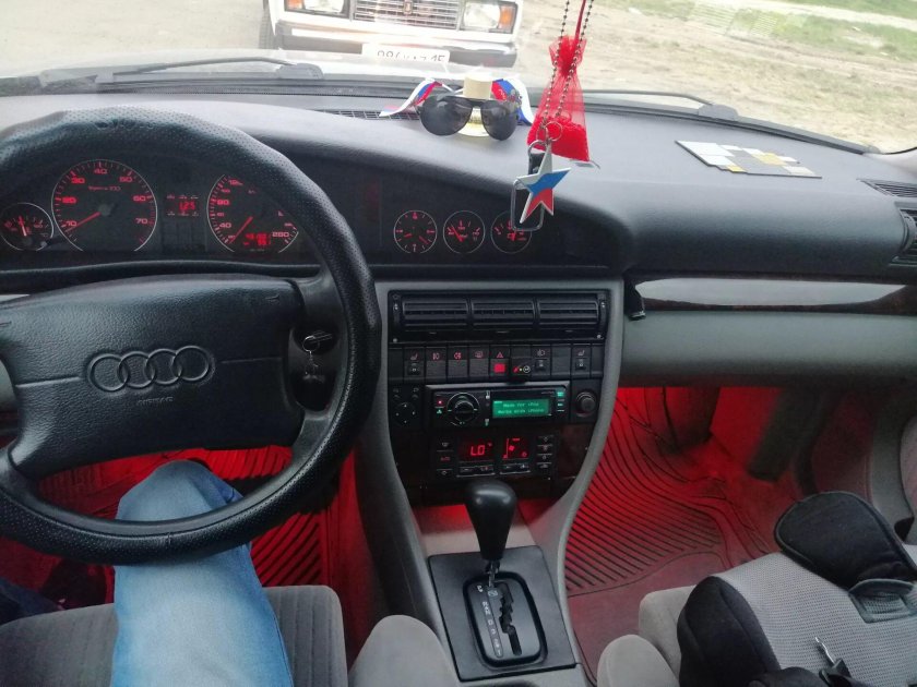 Ауди а6 с4 салон