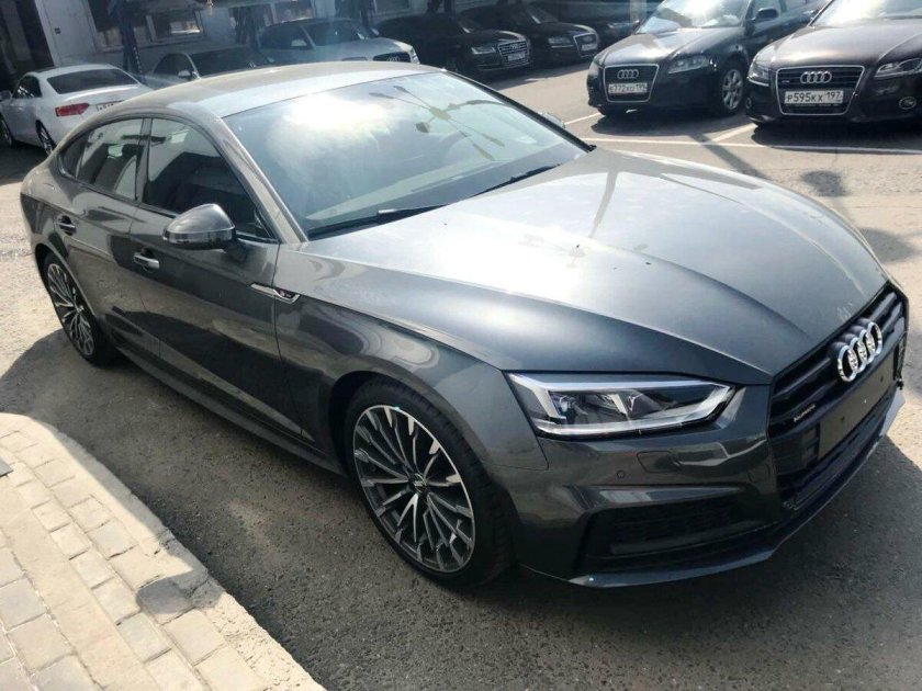 Ауди а5 серая