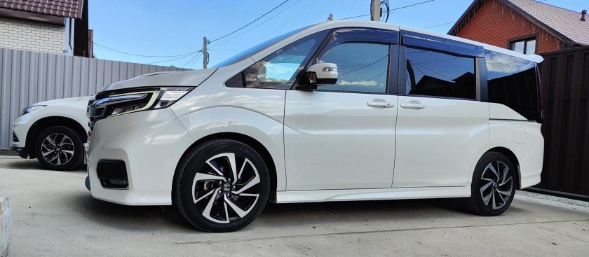 Honda stepwgn spada cool spirit