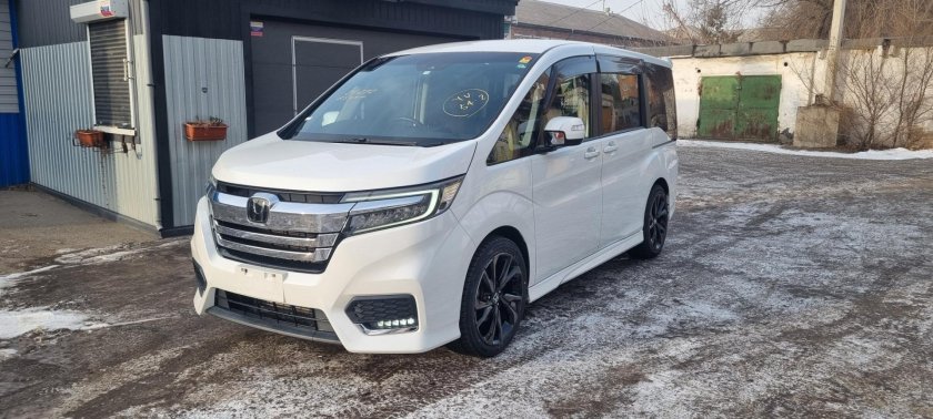 Хонда степвагон 2019