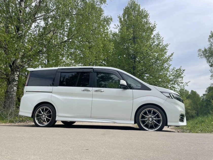 Степвагон r19