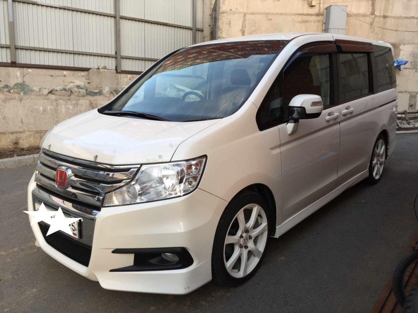 Honda Stepwgn spada 2014