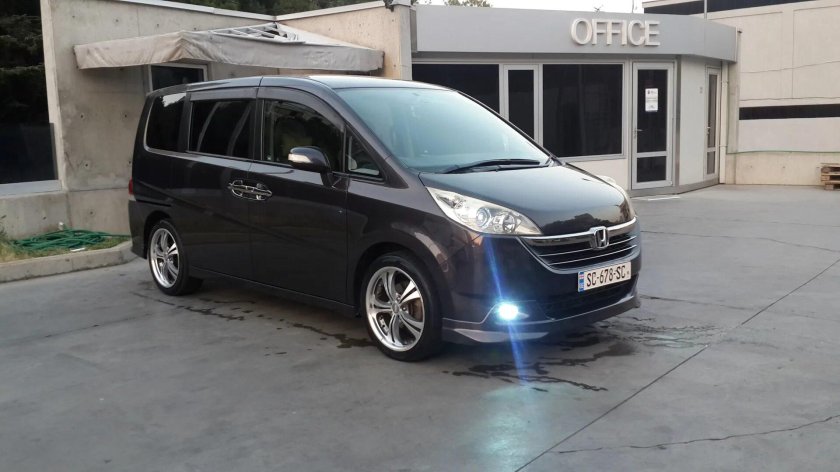 Honda Stepwgn rg1 spada