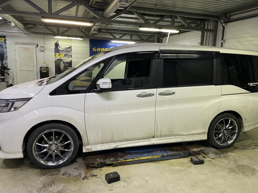 Колеса на хонду Степвагон 2019 года