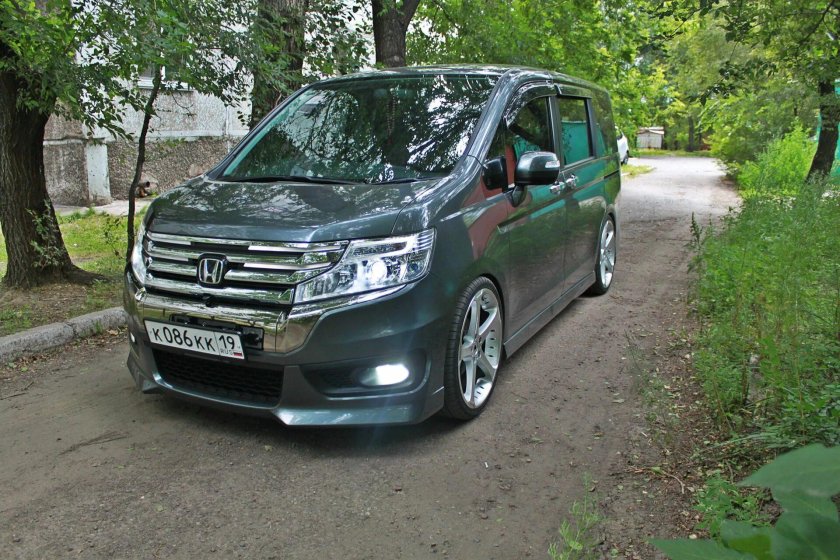 Honda Stepwgn spada rk5