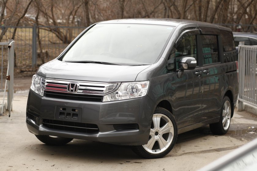 Хонда Степвагон купить в Новосибирске